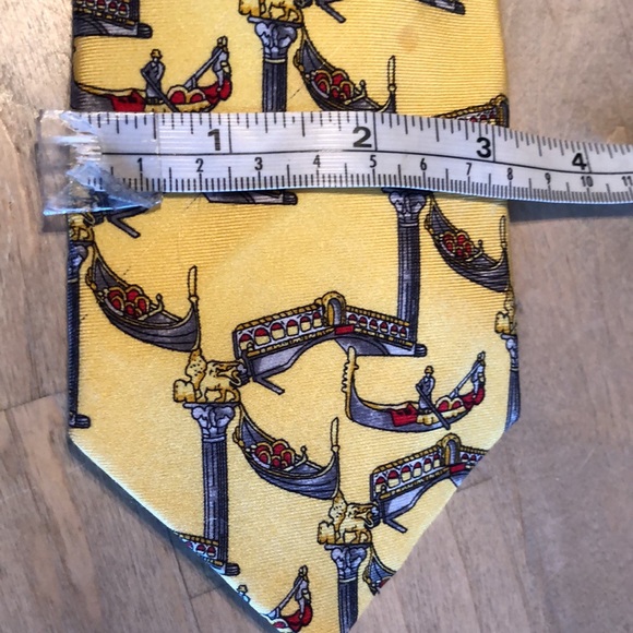 VENEZIA CIT TA’D’ARTE mens tie Gondola boats Made in Italy 100% Silk Gold Gray - Picture 11 of 13